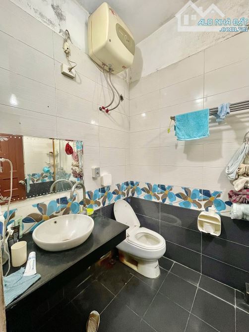 30M RA PHỐ MINH KHAI, THOÁNG SÁNG TRƯỚC SAU, 40M2,4 TẦNG KINH DOANH, GIÁ TỐT. - 1