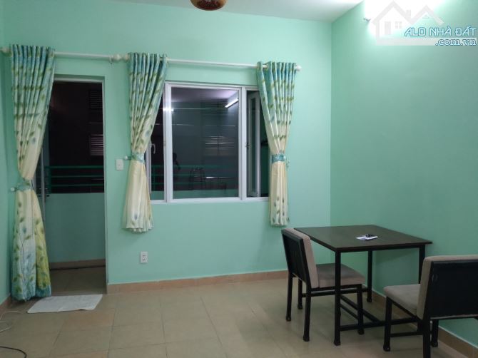 cho thuê căn hộ Khánh Hội 2, 9tr /tháng, đủ nội thất, view thoáng có ban công 1PN. - 1
