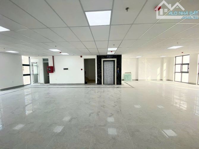 Tòa nhà MT Nguyễn Sơn, Tân Phú, 9.4x28m, NH: 11m, Hầm + 7 Tầng - HĐT: 300 triệu, giá 73 tỷ - 1