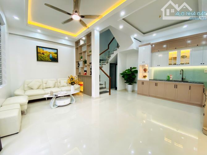 Bán Nhà 4 Tầng Thiên Lôi Aeon Maill Ô Tô Đỗ Cửa - 1