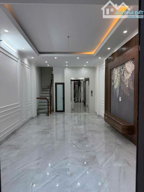 BÁN NHÀ NGỌC TRÌ, LONG BIÊN – 41M², MT 4M, NỞ HẬU, GARA Ô TÔ u - 1