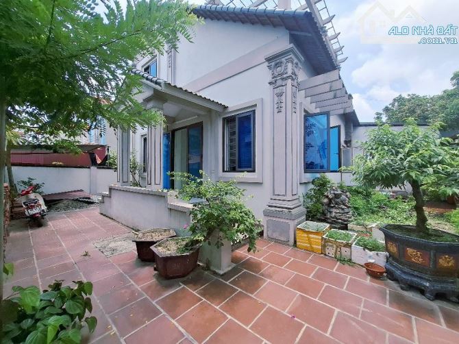 Mua đất lãi nhà-Mai Đình-Sóc Sơn-gần 220m2- giá đầu tư-lô góc-oto đỗ cửa