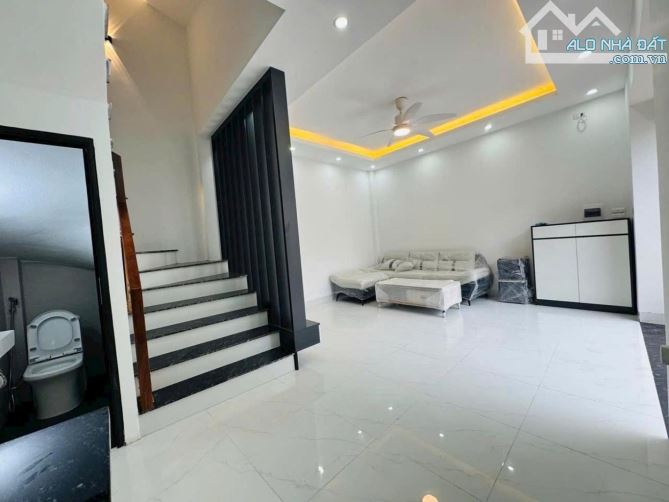 BÁN NHÀ DO NHA - NAM TỪ LIÊM - TẶNG TOÀN BỘ NỘI THẤT XỊN - 40M X 5 TẦNG - GIÁ 6 TỶ 45 - 1