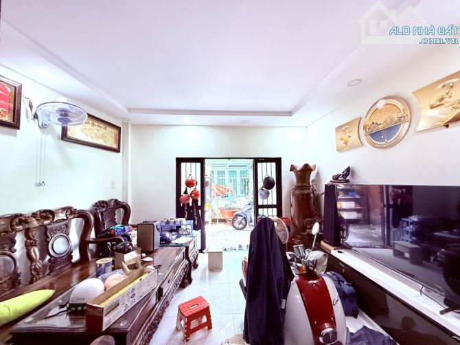 Giá tốt 6.5 tỷ NHÀ gần Làng Hoa Gò Vấp - Quang Trung;  MẶT TIỀN 4.8m 86m2 CN đủ; HÀNG HIẾM - 1
