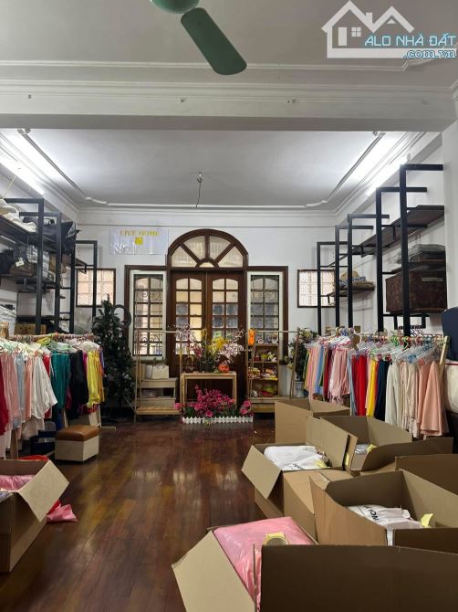 BÁN NHÀ HOÀNG QUỐC VIỆT NGHĨA ĐÔ 105M2 4T MT 8M Ô TÔ KINH DOANH GIÁ 36 TỶ - 1