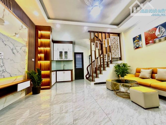Bán nhà xây mới 5 tầng, diện tích rộng, mới, 30m ô tô tránh, đẹp long lanh, 35m2 - 1