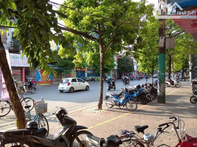 Mặt đường Trần Nguyên Hãn - 187m2 - mt 8,7m - nhiều tầng - vỉa hè rộng - giá cực tốt 29 tỷ - 1