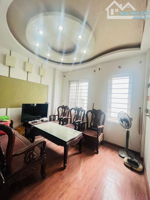 Ngon! Bán Nhà Yên Hoà - Cầu Giấy - Ngõ Rộng - 2Nhà Ra Phố -Ba Gác Đua -42M2 -5Tầng - 9 Tỷ - 1