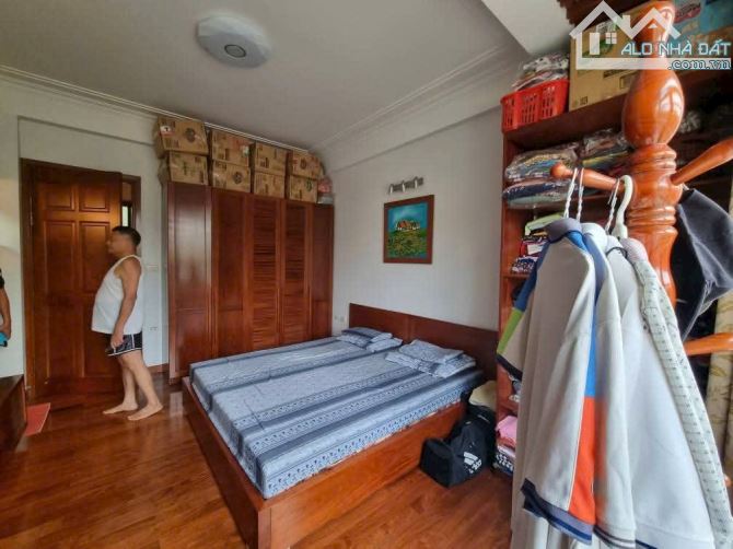 Nhà 5 tầng phố Đào Tấn 55m quận Ba Đình Hà Nội mặt phố kinh doanh vỉa hè gần Lotte Liễu Gi - 1