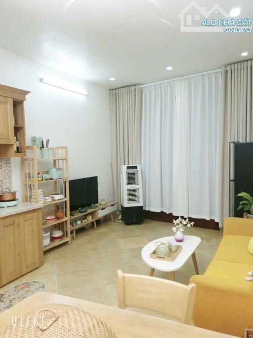 Thanh Xuân - 30m mt 3,6m 5 tầng ngõ SH quay đầu Chỉ 5,85 tỷ - 12