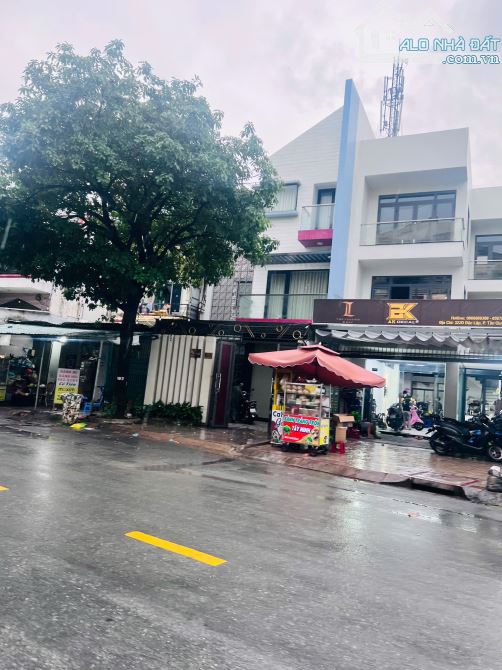 Nhà bán 3 tầng kiên cố cách đường Độc Lập 50m. hẻm xe hơi. Tân Phú, Hồ Chí Minh - 12