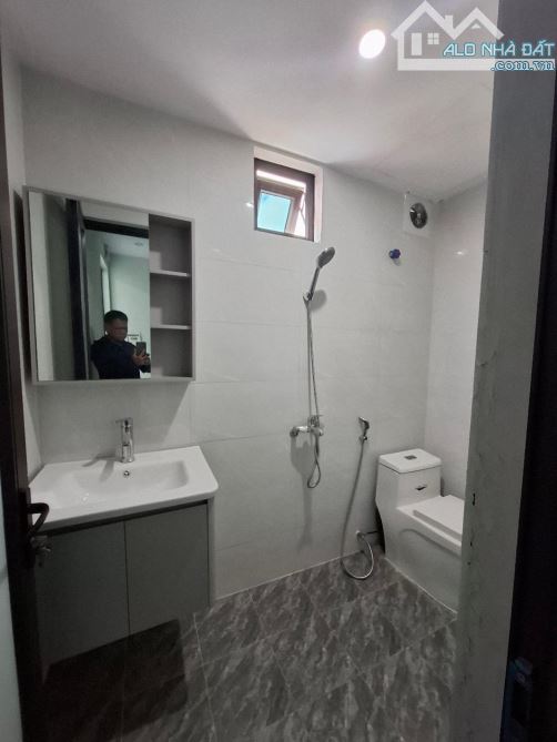 Bán nhà Đại Cát, Bắc Từ Liêm, 34m2, 5 tầng, mặt tiền 4.6m, giá 5.8 tỷ - 12