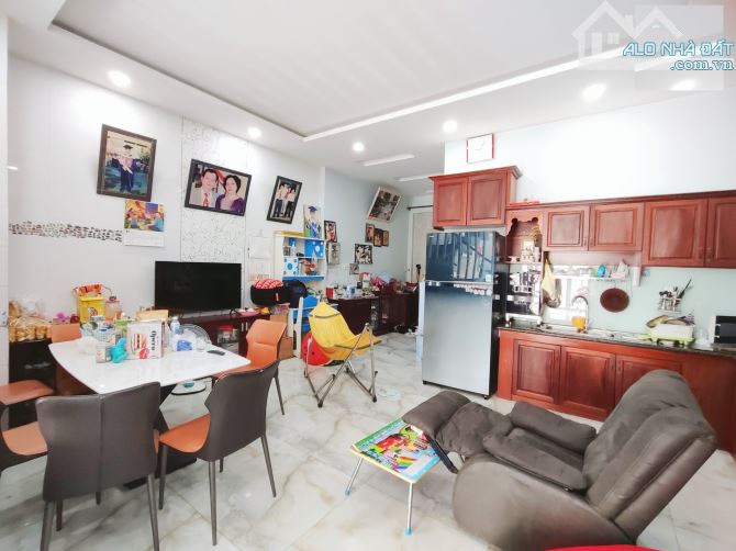 Bán nhà biệt thự Quận 2 đường Nguyễn Duy Trinh khu Đông Thủ Thiêm gần chợ (192m2) 28 tỷ - 12