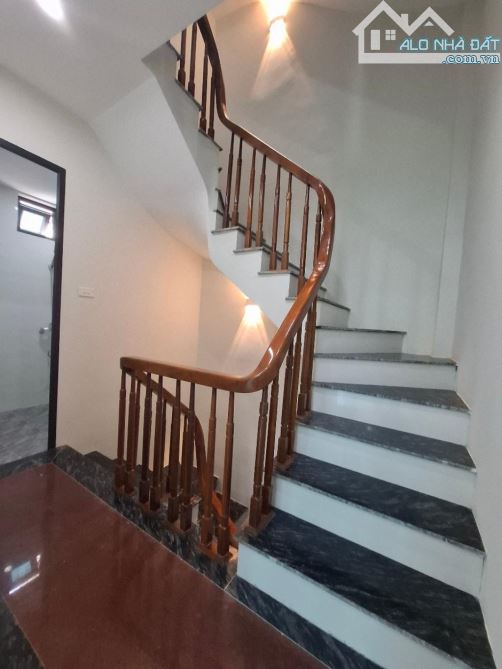Bán nhà Đại Cát, Bắc Từ Liêm, 34m2, 5 tầng, mặt tiền 4.6m, giá 5.8 tỷ - 14