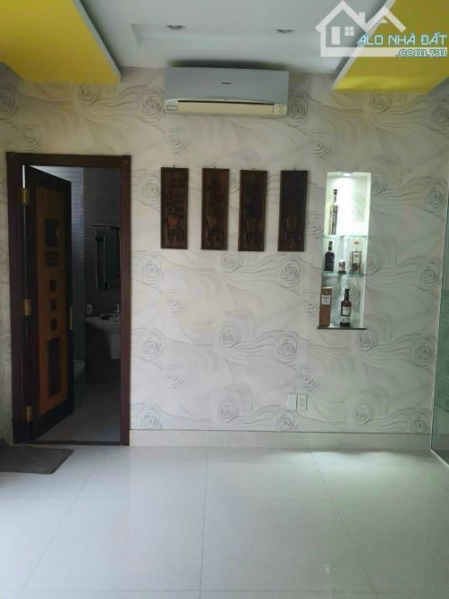 Bán Biệt Thự KDC 6B- 12.5M X 20M - 250M.2- 1 Hầm + 3 Lầu - 6PN -  Đường Phạm Hùng Nói Dày - 19