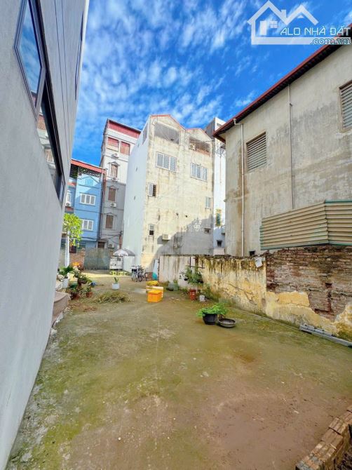 Bán đất trường lâm, oto vào, lô goc, vị trí đẹp, xây chunng cư mini hợp lý - 2