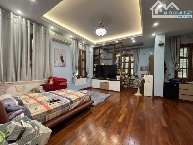 Bán nhà phân lô VIP Đội Cấn – Ba Đình, 95m² x 5 tầng, gara ô tô – chỉ 25.7 tỷ - 2