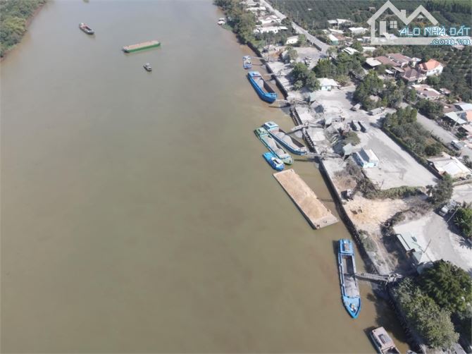 Bán Bến thủy nội địa, kết nối giao thông nhiều vùng kinh tế lớn. vị trí chiến lược. giao - 2