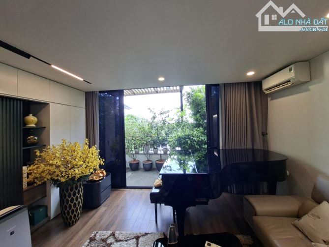 Bán nhà MẶT PHỐ Bắc Cầu 3, Long Biên 100m², 4 tầng, mặt tiền 5.5m, dân xây thiết kế - 2
