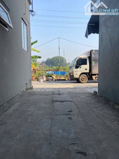 Bán Lô Đất Đẹp Vị Trí Kết Nối Thuận Tiện ,Pháp Lý Chuẩn Tiềm Năng Sinh Lời Cao  51M2 - chỉ - 2