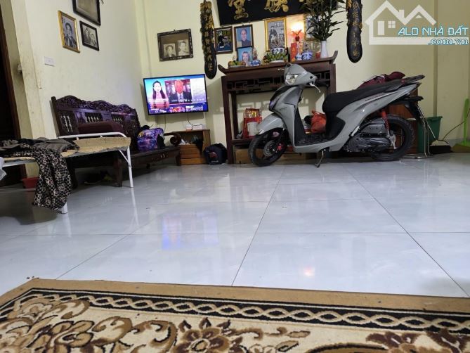 BÁN NHÀ 3 TẦNG – 56M DÂN XÂY – ĐỐI DIỆN KHU ĐẤU GIÁ LÊ XÁ, ĐÔNG ANH CHỈ 5.8 TỶ - 2