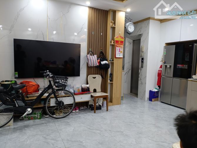 Nhà đẹp 6tầng, 45m, thang máy, ở sướng, kinh doanh đỉnh, Chùa Bộc, Đống Đa - 2