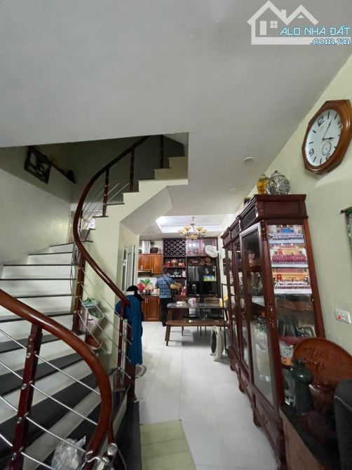 BÁN NHÀ MIẾU ĐẦM NAM TỪ LIÊM 48/50m 8.8TỶ 4 TẦNG MT 4m. NGÕ THÔNG RỘNG. NHÀ ĐẸP Ở NGAY. - 2