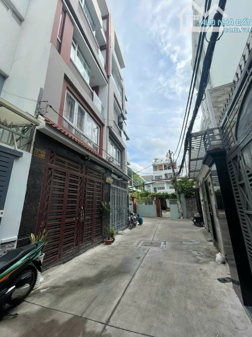 Bán nhà CHDV HXH Phan đăng Lưu P3 QPN ngang 9m 140m2 5 Tầng Giá 25.5 Tỷ - 2