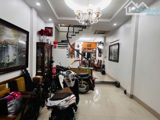 BÁN NHÀ MỄ TRÌ NAM TỪ LIÊM 52m 10.8TỶ 6 TẦNG MT 4.3m. NGÕ THÔNG RỘNG. NHÀ ĐẸP Ở NGAY. - 2