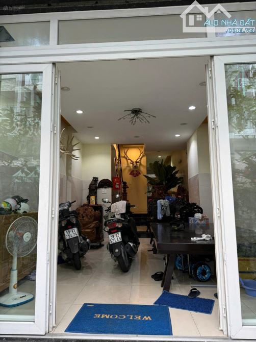 Nhà mới nội thất gỗ, MT Đường Trần Văn Kiểu, DT 4x18, Trệt 2 lầu+ST, Giá 13.5 tỷ TL - 2