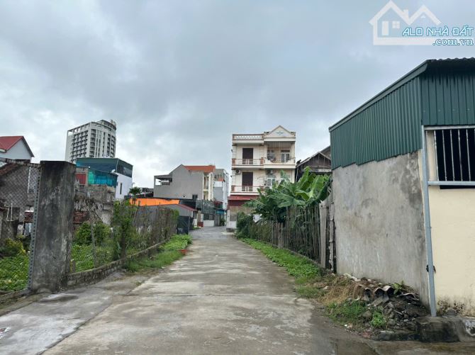 CẦN BÁN LÔ ĐẤT ĐƯỜNG TO NGÕ PHỐ LÊ QUÝ ĐÔN  HẢI TÂN -HẢI DƯƠNG - 2