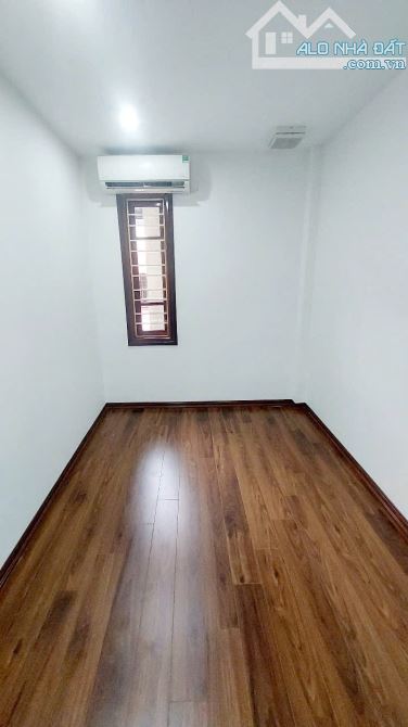 Bán nhà 5 tầng, diện tích 45m phố nguyễn khánh toàn, ô tô đỗ cửa - 2