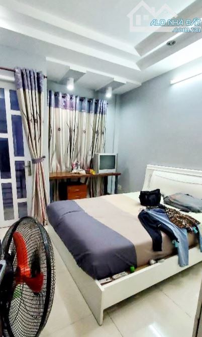Bán nhà quận 6 Bà Hom 41m2 5 tầng xe hơi đậu cửa, nhỉnh 6 tỷ - 2