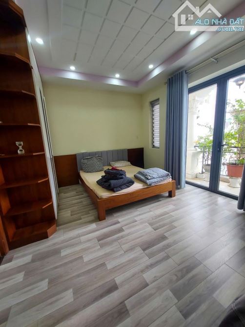 Cần bán gấp nhà đẹp Q7 – Giá cực tốt - 2