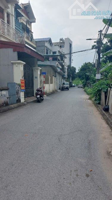 Bán đất phố Nam Đuống Long Biên 60m2- mặt tiền 4m- 7.9 tỷ, ô tô thông, gần mặt phố - 2