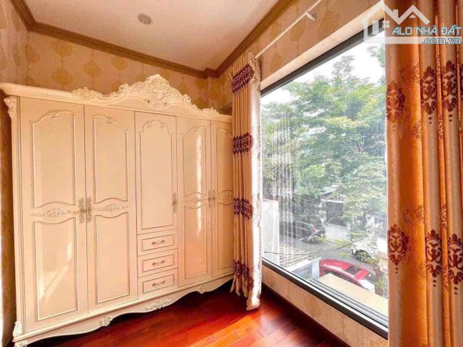 BIỆT THỰ PHẠM PHÚ TIẾT - 200M2 - 3 TẦNG - NGANG:10M - TẶNG FULL NỘI THẤT - 21 Tỷ - 2