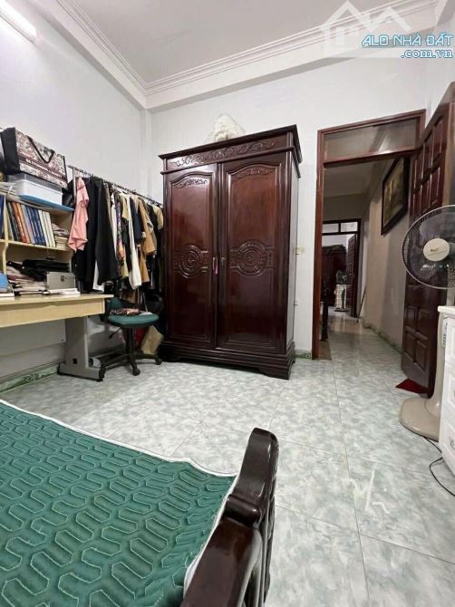 Đồng Cổ THỤY KHUÊ 40m²_ 6 Tầng kiên cố; 10 mét ra mặt phố. - 2