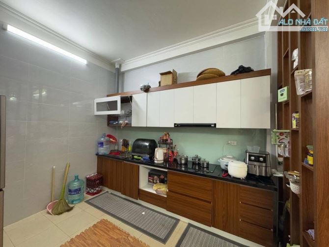 BÁN NHÀ VIP 4 TẦNG-41M2-MT:4.5M BẮC TỪ LIÊM – Ô TÔ TRÁNH – VỈA HÈ – KINH DOANH ĐỈNH - 2