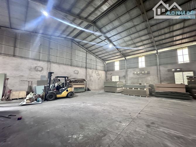 850m kho xưởng khu vực Vạn Phúc cần cho thuê, container vào, bảo vệ 24/7, giá 60k/m - 2