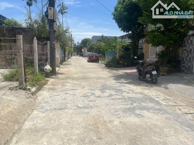 BÁN ĐẤT KIỆT ÔTÔ -ĐƯỜNG NGUYỄN SINH CUNG – VĨ DẠ,TP. HUẾ DT: 180M(6x30)Giá chỉ: 3,5 TỶ - 2