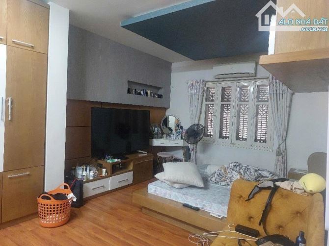 BÁN NHÀ PHỐ NGUYỄN SƠN LONG BIÊN  18 TỶ 90M2 MT 17M 5T LÔ GÓC 2 MẶT NGÕ Ô TÔ TRÁNH KINH DO - 2