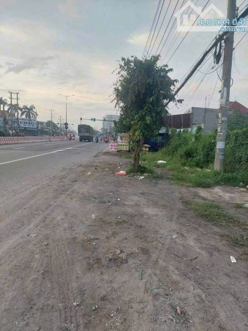 Cơ Hội Vàng! Đất Mặt Tiền Quốc Lộ 13, Bến Cát, Bình Dương - Giá Sốc! Chủ đất đang giảm giá - 1