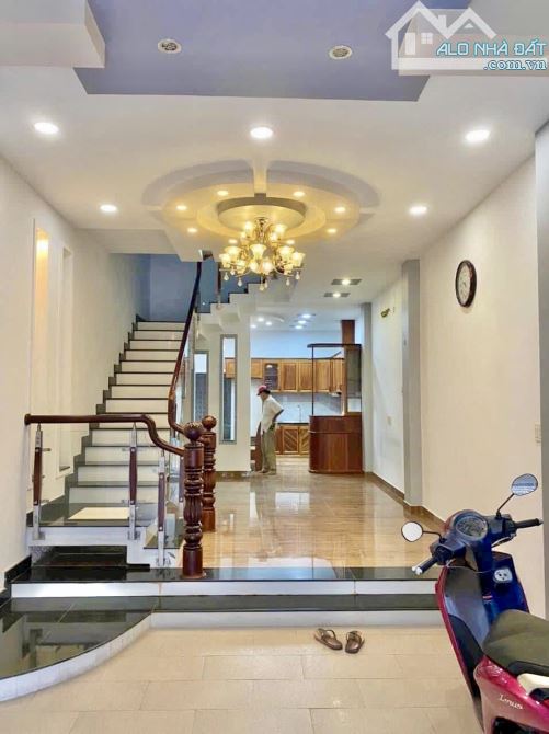 Chủ gửi. NHÀ 1 TRỆT 2 LẦU - KDC SỐ 9, ĐƯỜNG 30/4, TP. CẦN THƠ. Gần Vincom Xuân Khánh - 2