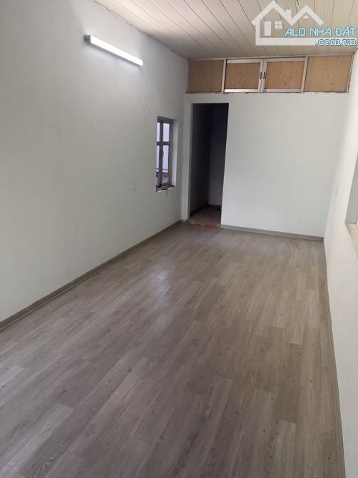 BÁN NHÀ PHỐ CỔ NGỌC LÂM, MẶT NGÕ RỘNG TRONG TƯƠNG LAI RA MẶT PHỐ LỚN. RẤT PHÙ HỢP CHO NHỮN - 2