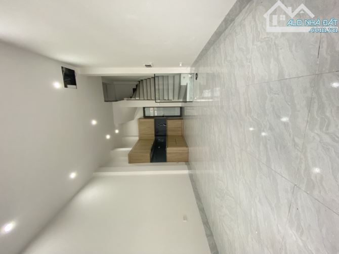 NHÀ ĐẸP NGỌC THUỴ 30M2 X5 TẦNG - 1 NHÀ RA ĐƯỜNG OTO TRÁNH - GIÁ RẤT HỢP LÝ - 2