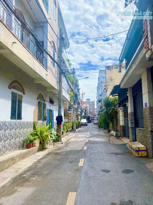 Dãy trọ gần ngay chợ Bắc Ninh, Bình Thọ, Thủ Đức. VỊ TRÍ VÀNG. Dt: 5 x 20 = 100m2 thổ cư - 2