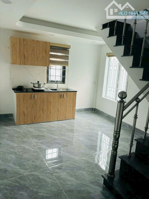 CHO THUÊ PHÒNG TRỌ STUDIO MẶT TIỀN PHAN ĐÌNH PHÙNG - SÁT CHỢ AN CỰU - 2