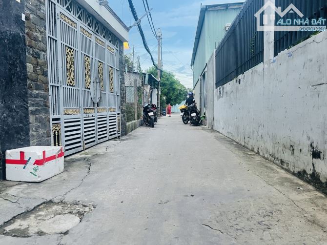 NHÀ HẺM Ô TÔ THÔNG – CÁCH MẶT TIỀN DƯƠNG THỊ MƯỜI CHỈ 50M – GIÁ 3.3 TỶ - 2