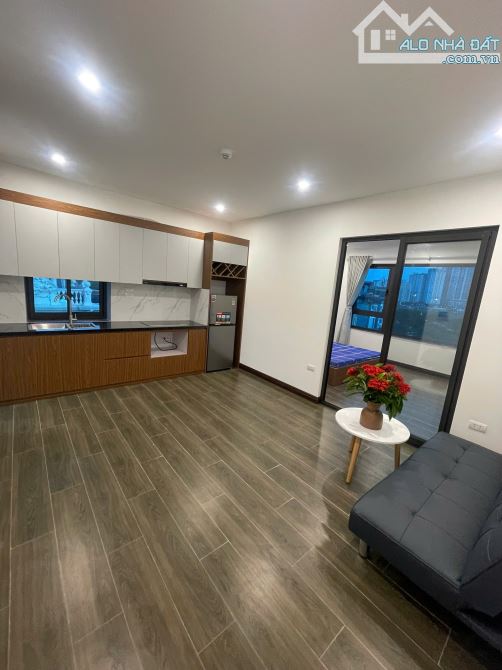 Cho Thuê CCMN 201 Võ Chí Công Tây Hồ 42m2 1N1K Cửa Sổ Ban Công Thang Máy Giặt Riêng Ô Tô - 2