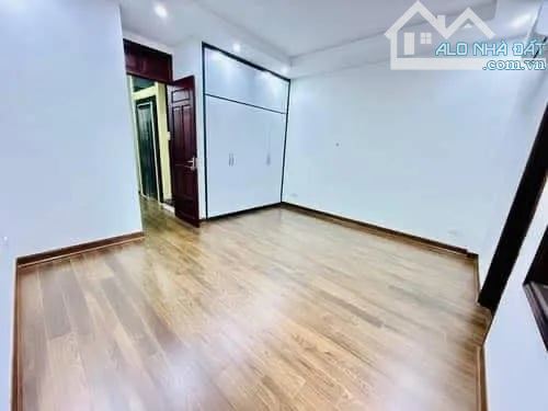 BÁN SIÊU PHẨM KINH DOANH LÊ TRỌNG TẤN, NGÕ Ô TÔ, VỈA HÈ, 19.6 TỶ - 2